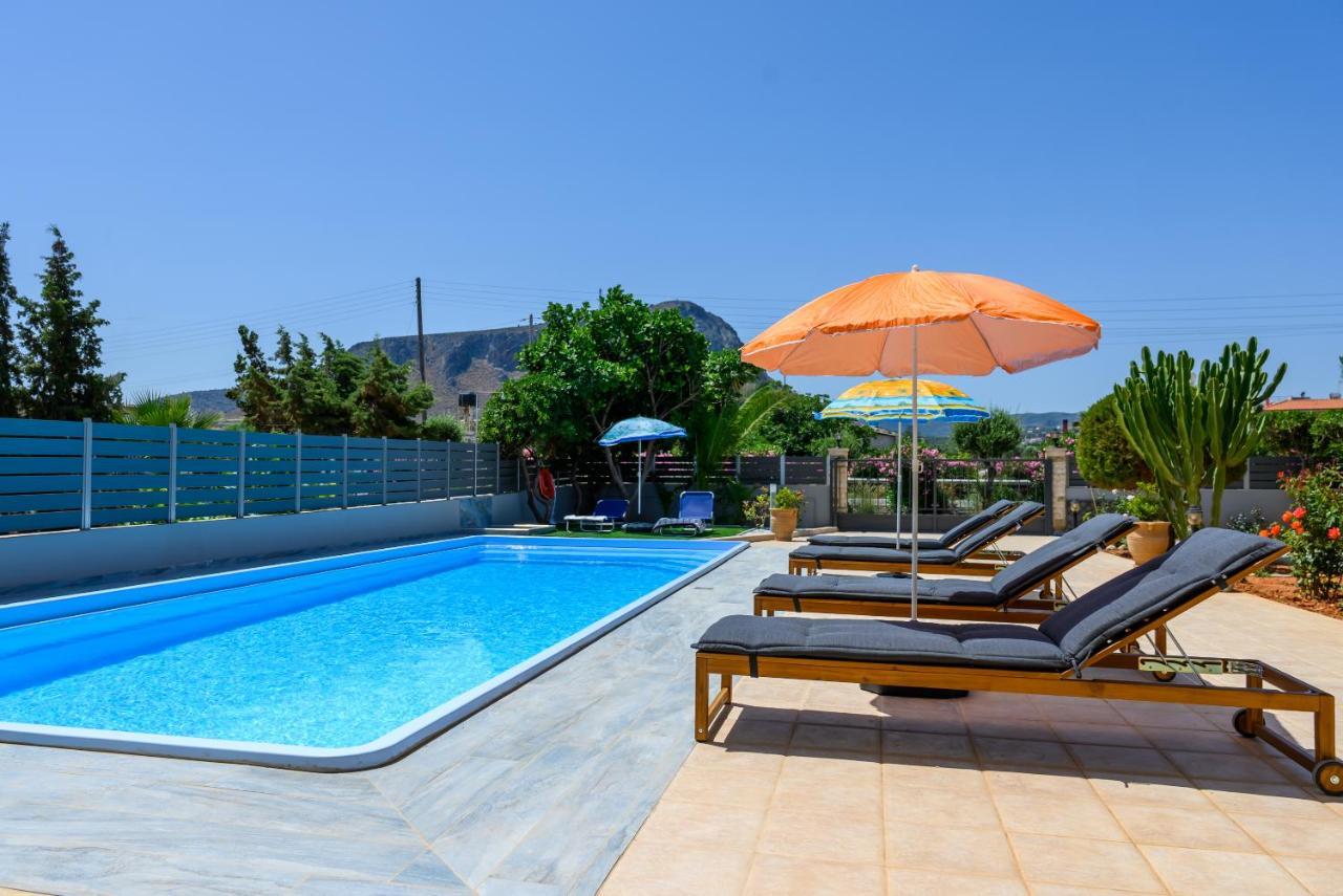 Fotis Studios Apartments Goúves Eksteriør bilde