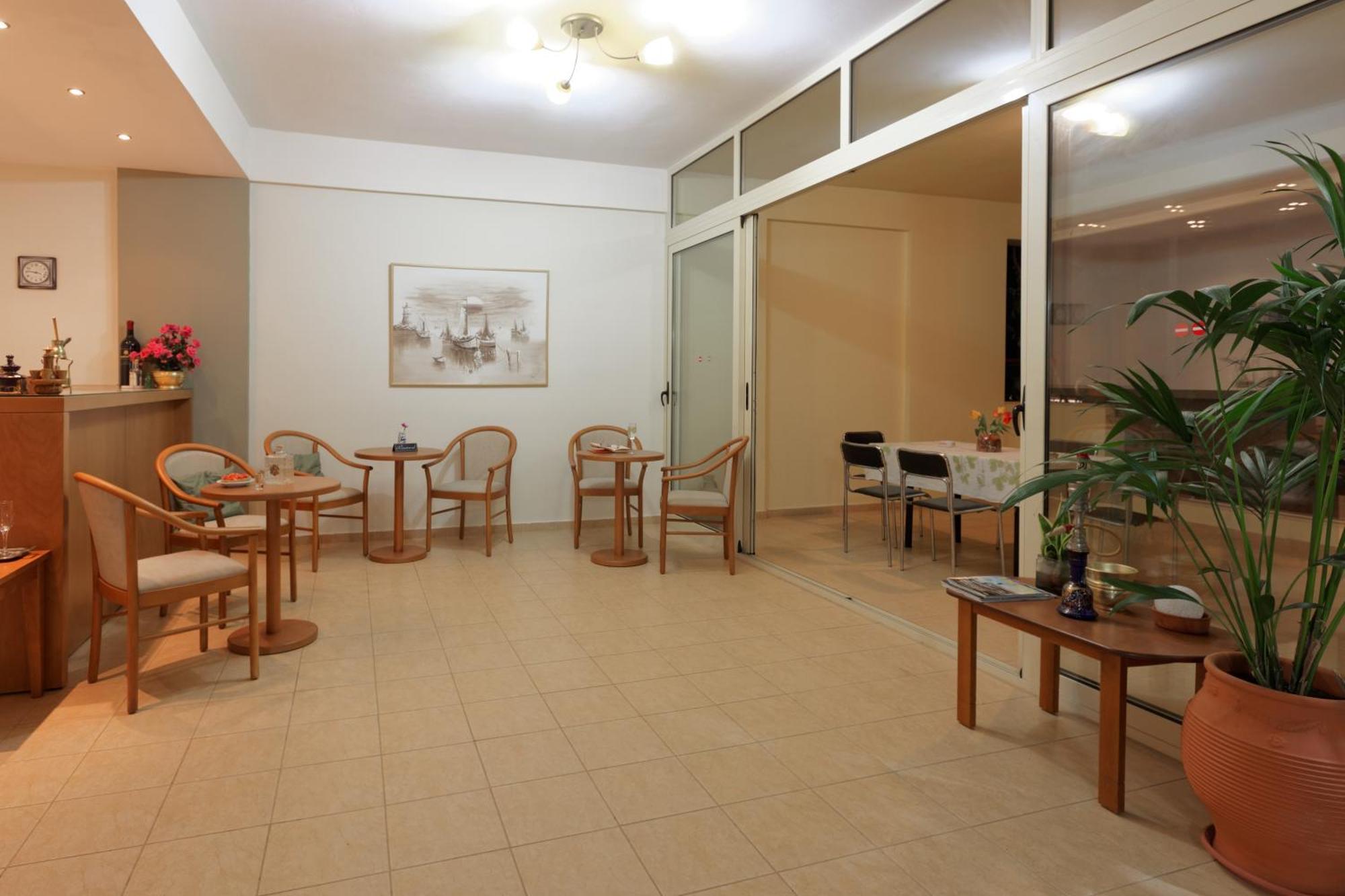 Fotis Studios Apartments Goúves Eksteriør bilde