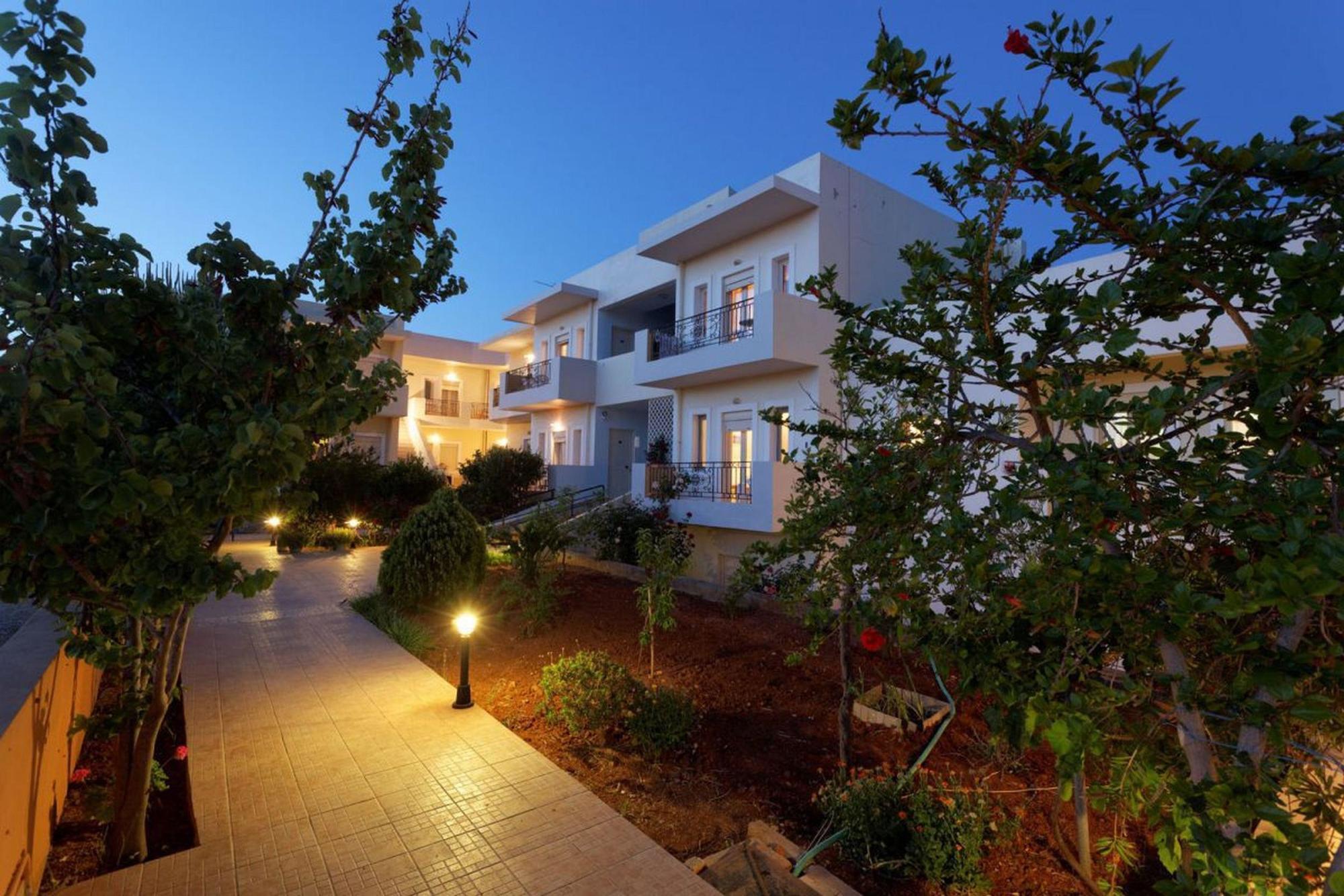 Fotis Studios Apartments Goúves Eksteriør bilde